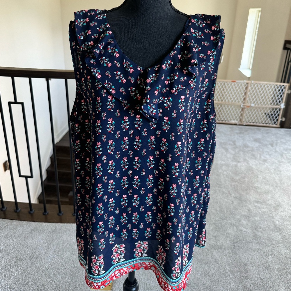 Super cute and detailed Terra and Sky tank in size 1X